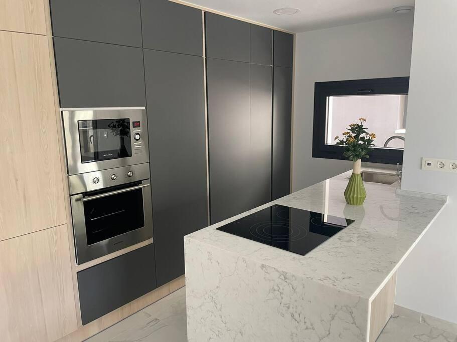 Casa Ana-luisa * Villamartin (Valencia)